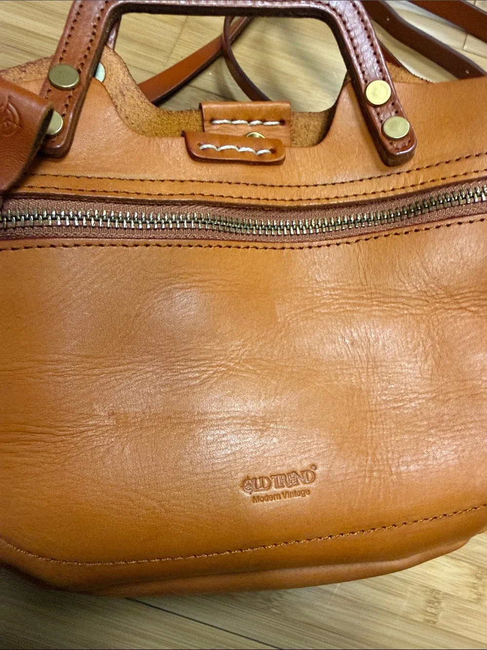 Old Trend leather modern vintage structured crossbody sprout land mini - Picture 2 of 7